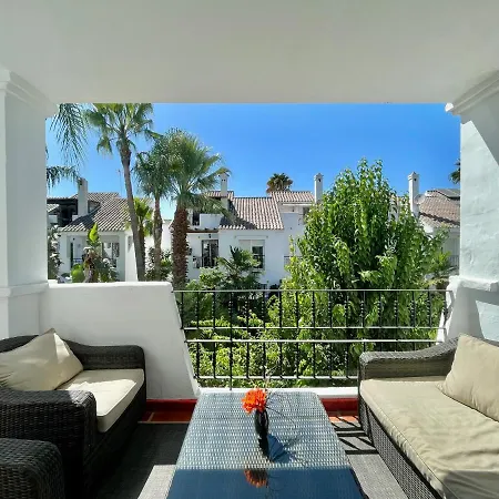 Unique Townhouse In Front Of Puerto Banus Appartamento *