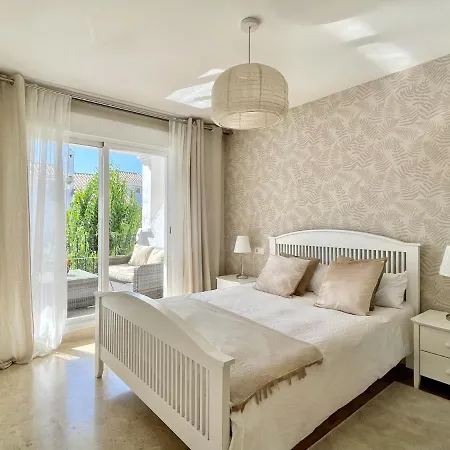 Unique Townhouse In Front Of Puerto Banus Appartamento Marbella
